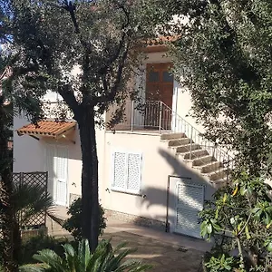 https://villa-il-boschetto.it-tuscanyhotel.com